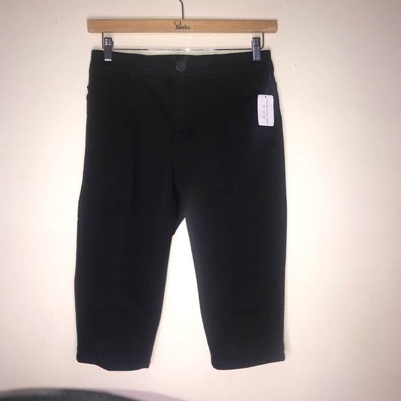 Christopher & Banks Super Stretch Skimmer bottoms - Picture 4 of 10